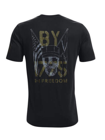 Under Armour Freedom By 1775 Short Sleeve black T-Shirt skull graphic American flag and Cross Swords Flag
